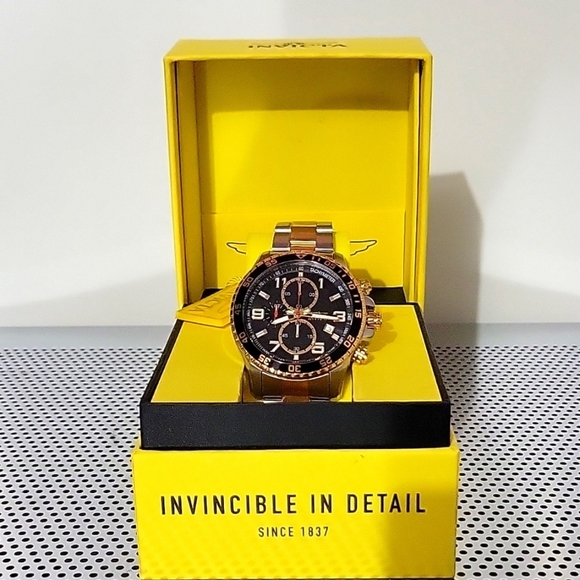 Invicta Men's Specialty Chronograph Textured Dial Stainless Steel Watch - Picture 2 of 9